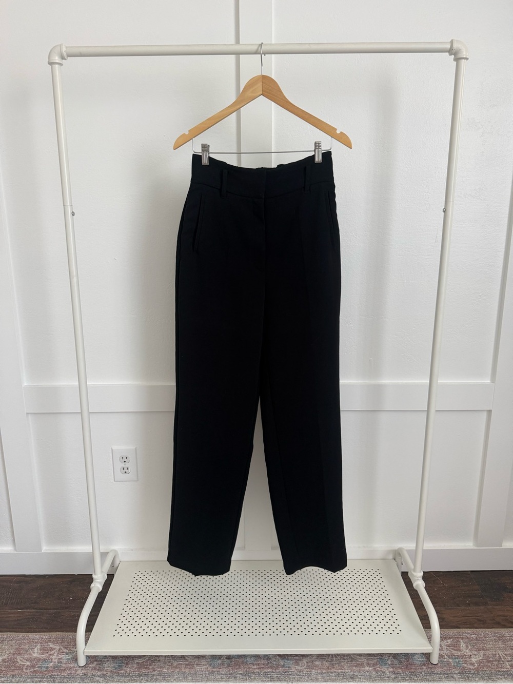 Aritzia Wilfred Black High-Rise Tailored Trousers